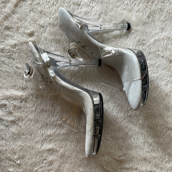 Fancy High Heels - Picture 4 of 5